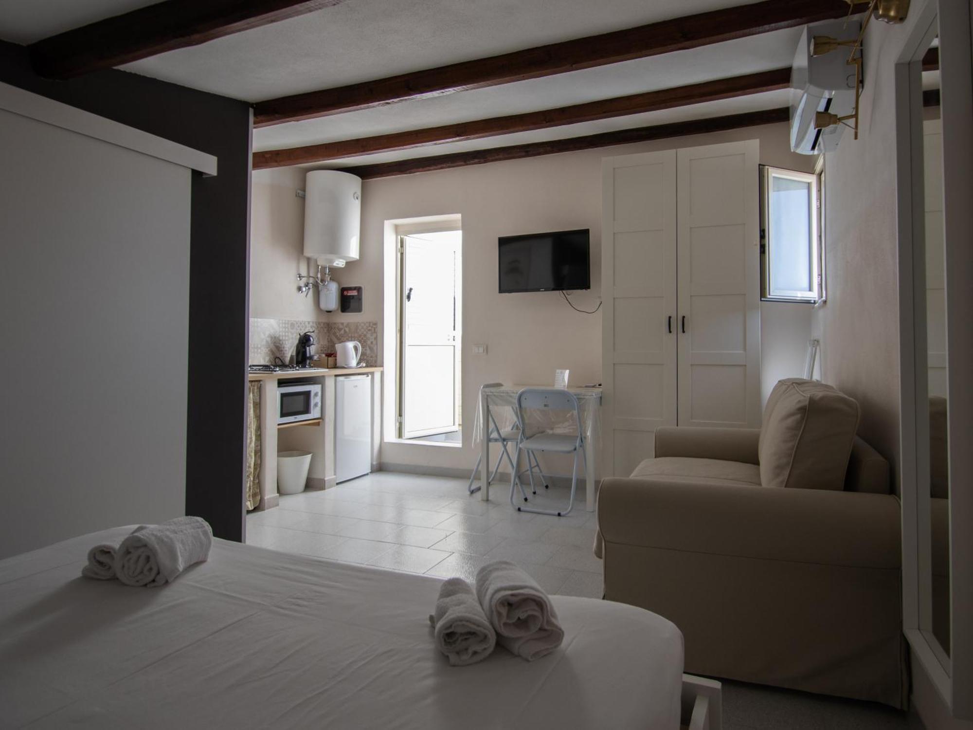 נוטו Ducezio Rooms מראה חיצוני תמונה